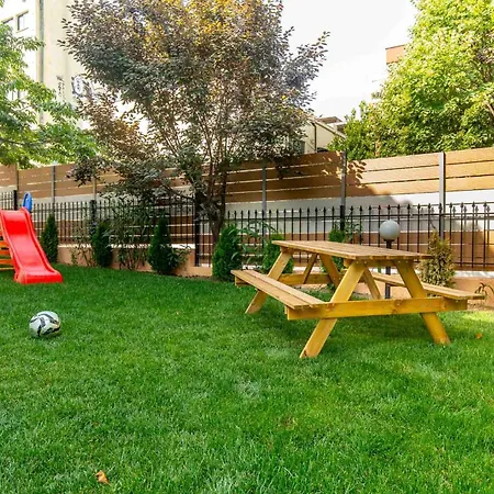 Βίλα Urban Oasis Pool *